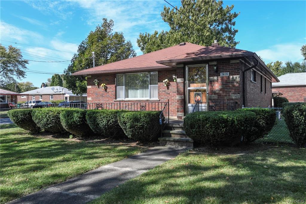 6702 Frontier Avenue, Niagara Falls, NY 14304 Buffalo NY Homes For